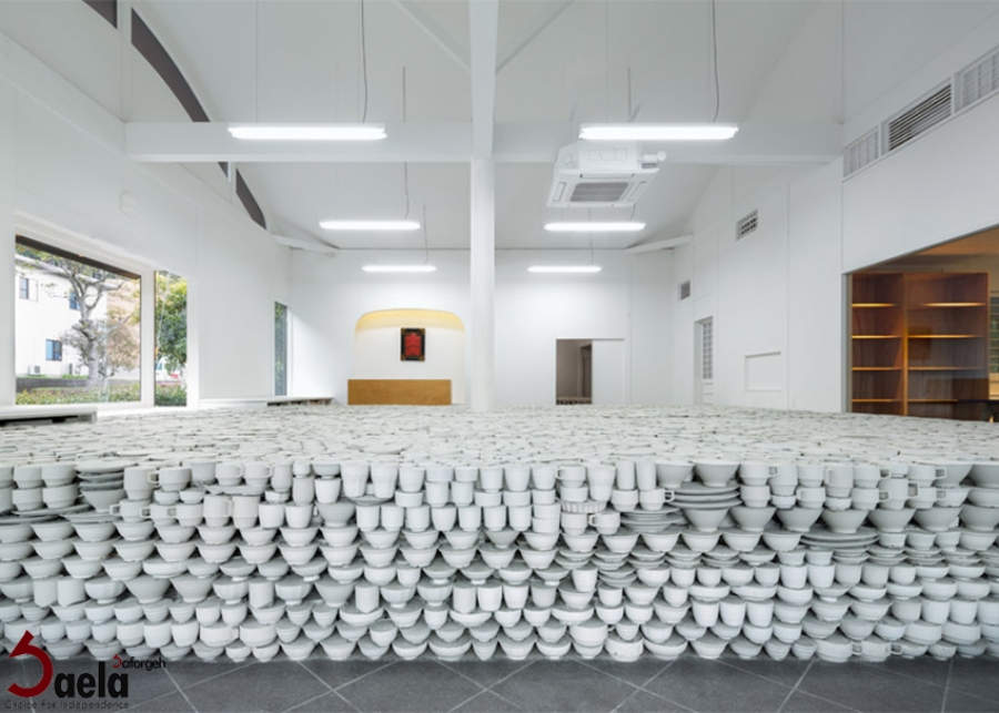 بالا بردن کف فروشگاه با استفاده از 25000 ظرف چینی