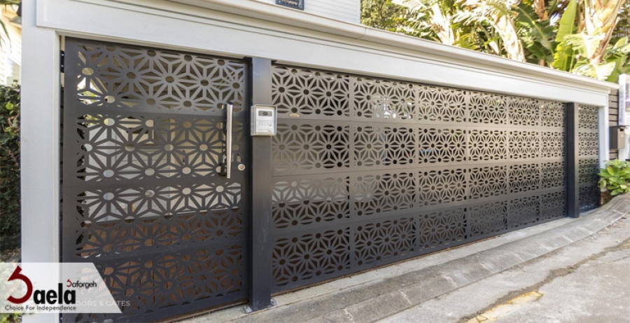 چرا درب گل نرده؟